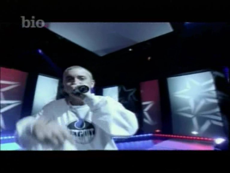 Eminem - My Name Is live Top of the Pops UK 1999