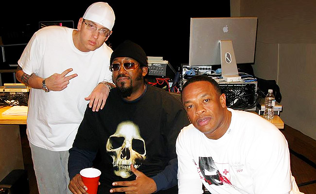 Eminem снова работает с Mark Batson, продюсером Relapse!