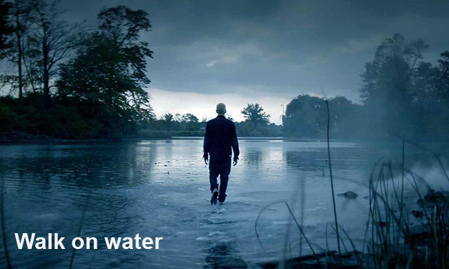 Eminem - Прогулка по поводе (Walk on water) - из клипа Rap God