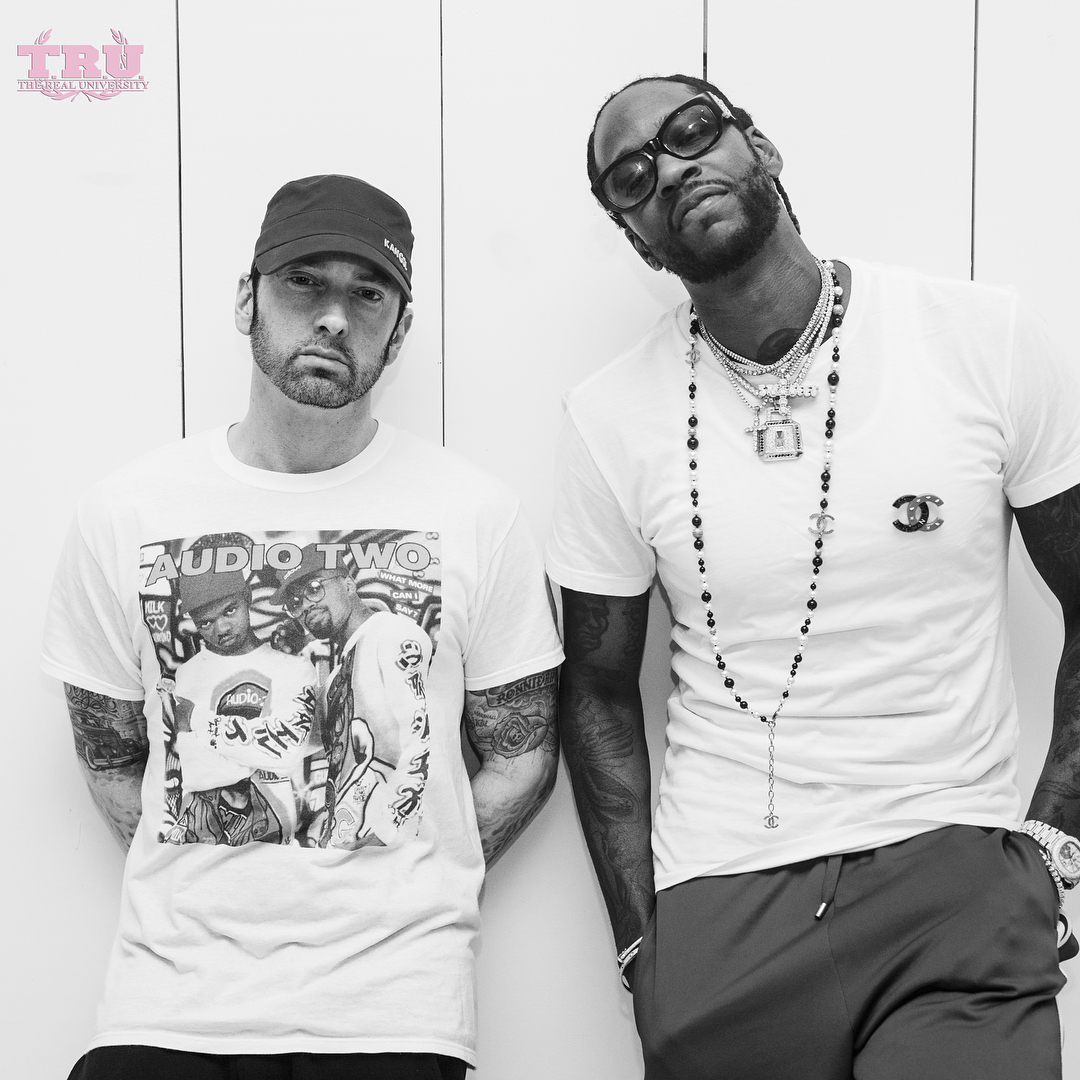 Eminem с бородой в компании 2 Chainz